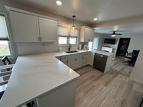 4th image of 625 Maple Ln