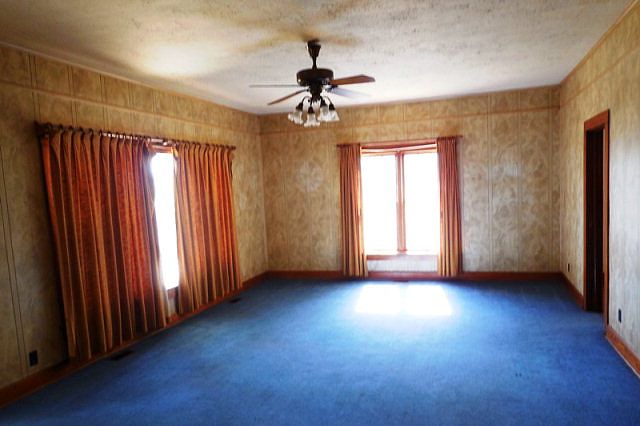 2nd image of 319 Wells Ave