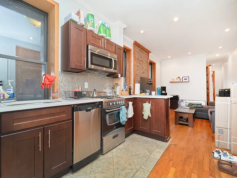798 9th Ave #2S — Photo 10