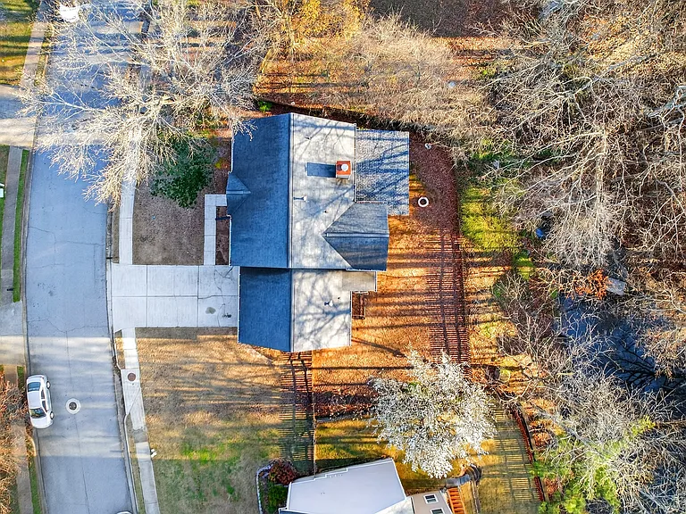 969 Bexhill Dr — Photo 46