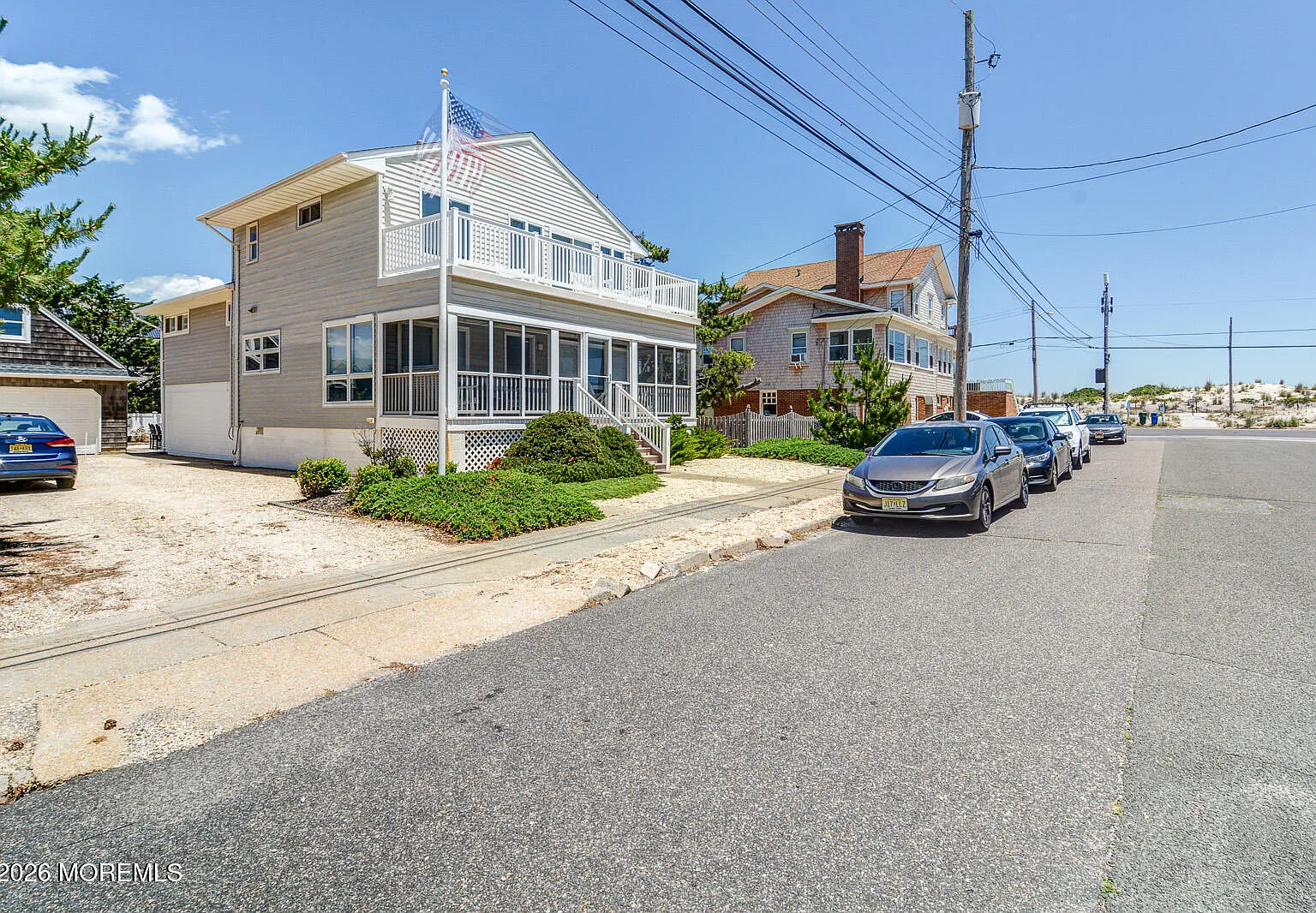 6 bed, 3603 sqft, $7,800 — Photo 2