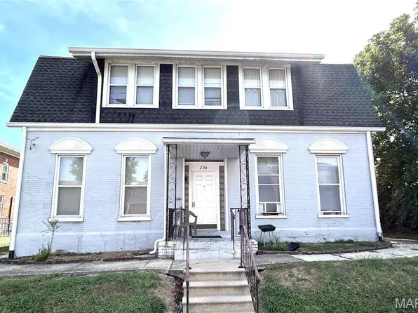 208 S Charles St, Belleville, IL 62220