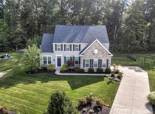 2711 Palmer Ln, Avon, OH 44011