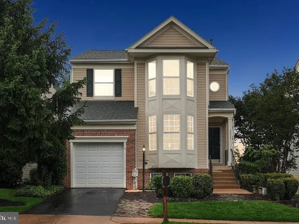 14387 Newbern Loop, Gainesville, VA 20155