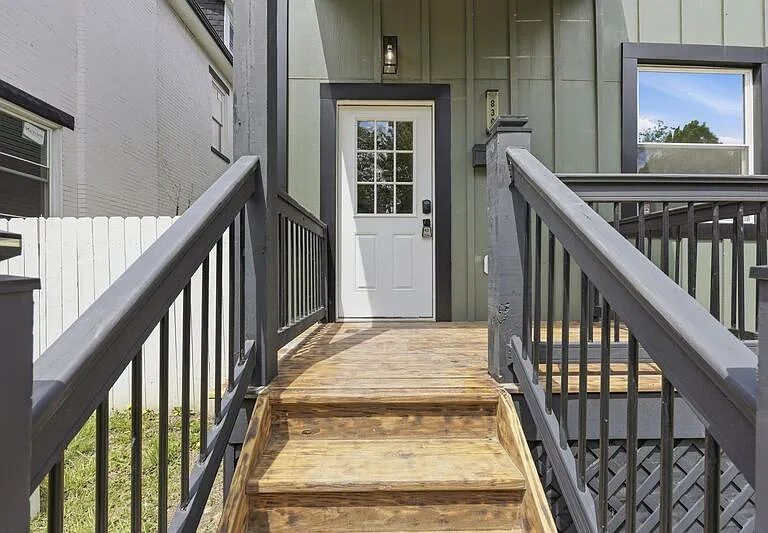 830-834 Oak St #830 OAK STREET — Photo 3