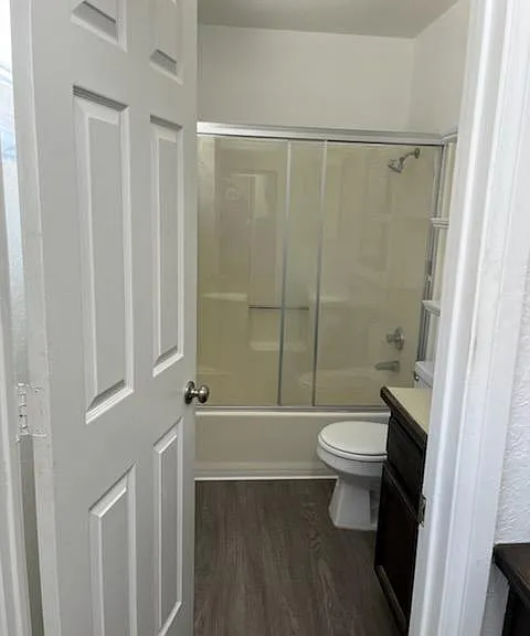 224 S Grand St — Photo 5