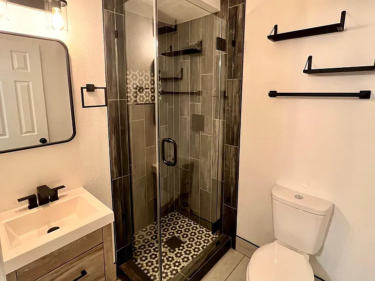 4922 Joseph Dr — Photo 2