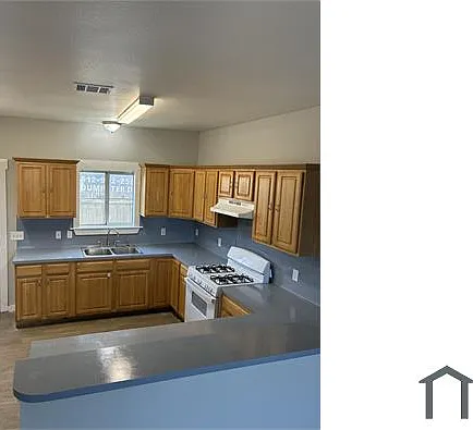 1700 E Martin Luther King Jr Blvd — Photo 4