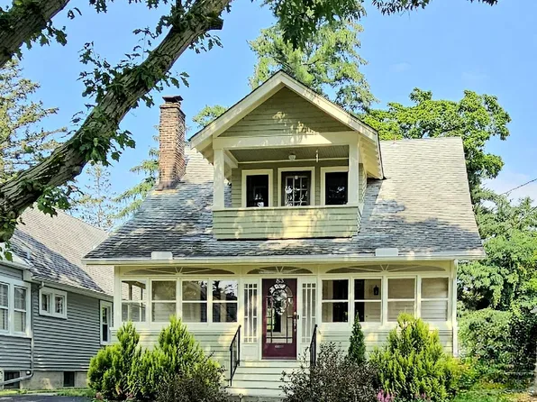 83 Hollywood Avenue, Albany, NY 12208