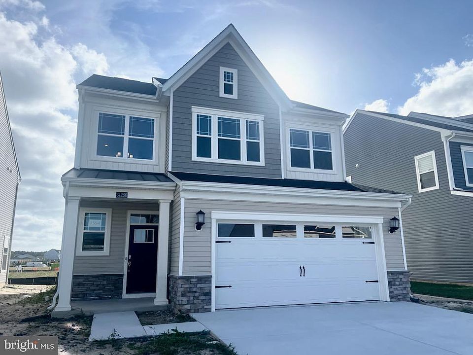 1st image of 24269 Charleston Ln