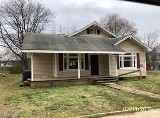 815 Hargrave St, Lexington, NC 27292