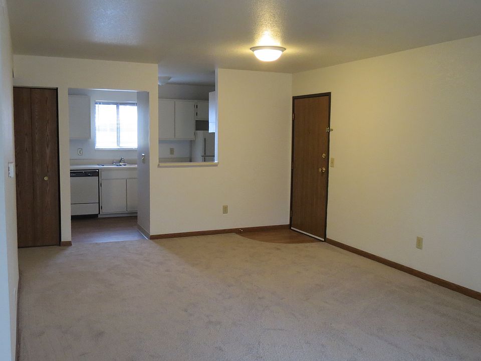 Living/Dinning Room