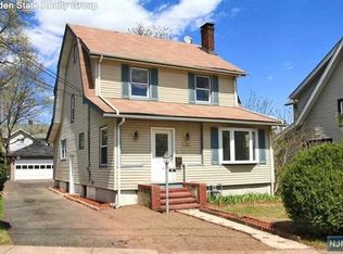83 Roosevelt Sq, Englewood, NJ 07631
