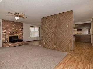 1632 NW Troost St, Roseburg, OR 97471