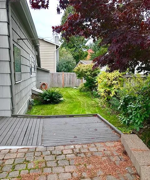 175 1st Ave NW — Photo 17