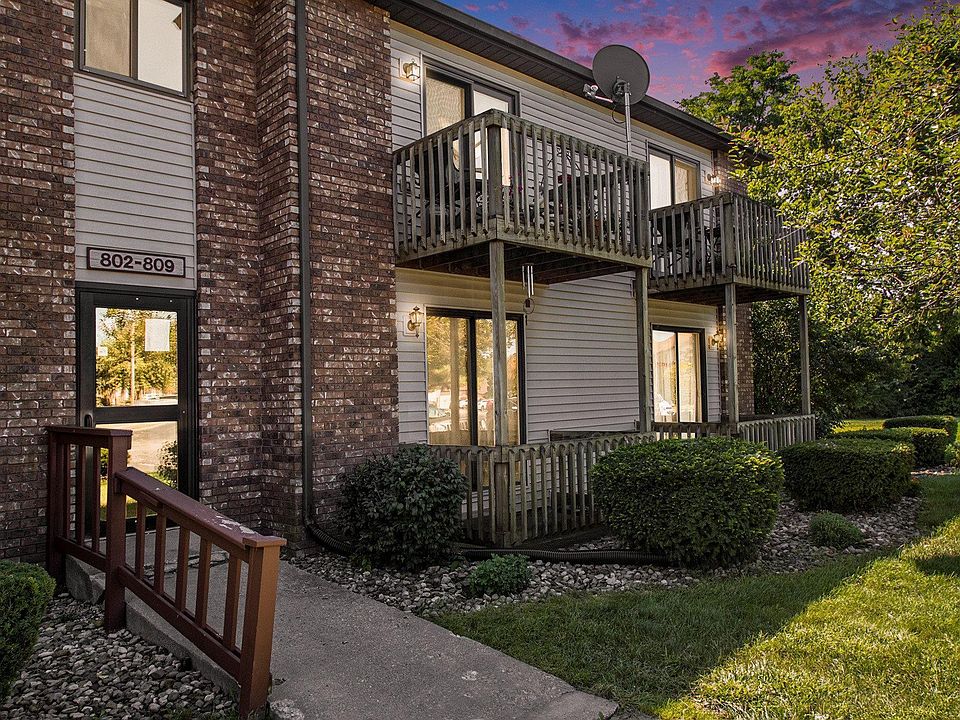 1st image of 809 Clarinet Blvd E