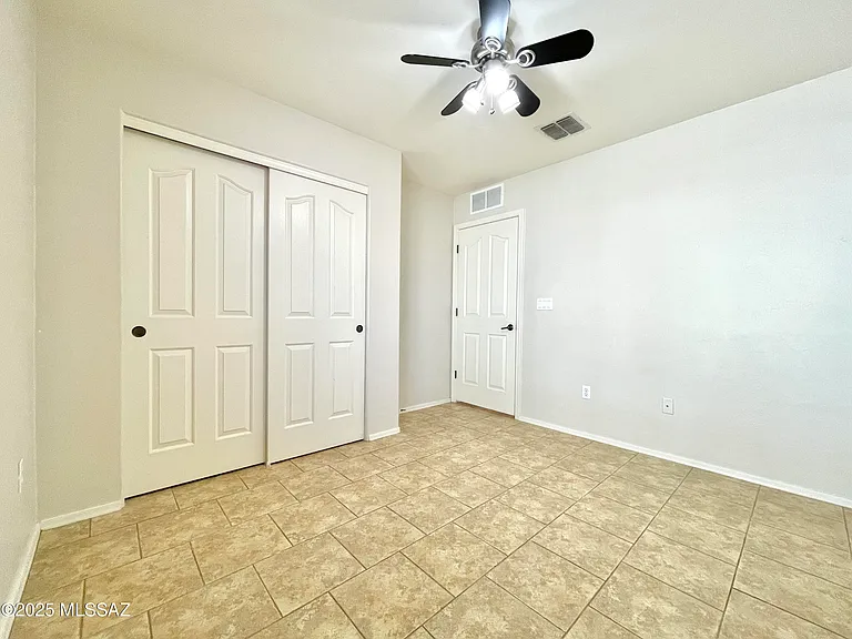 11889 W Heyburn Dr — Photo 23