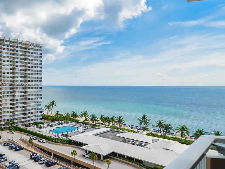 1980 S Ocean Dr #11K — Photo 1
