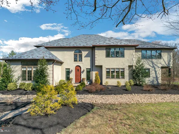 5 Quail Dr, Doylestown, PA 18901