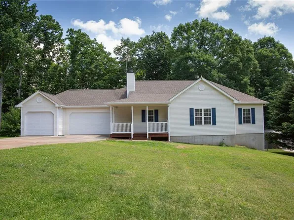 678 Shadow Mountain Ln, Cleveland, GA 30528