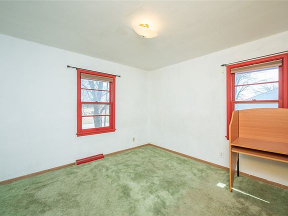 3rd image of 920 11th St