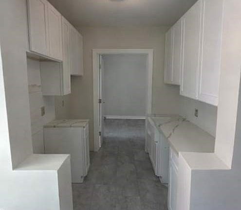 5th image of 140 Chestnut St APT 407