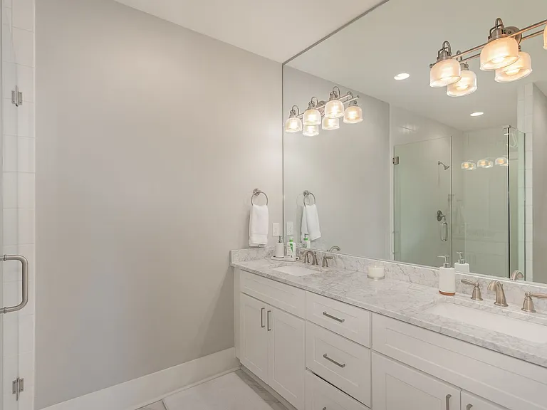 5308B Illinois Ave — Photo 13