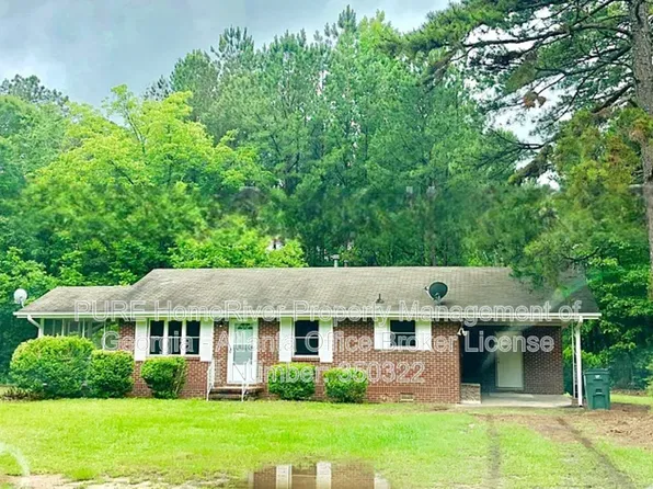 383 Antioch Rd, Fayetteville, GA 30215