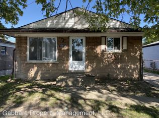 19615 E Forteen Mile Rd, Clinton Township, MI 48035