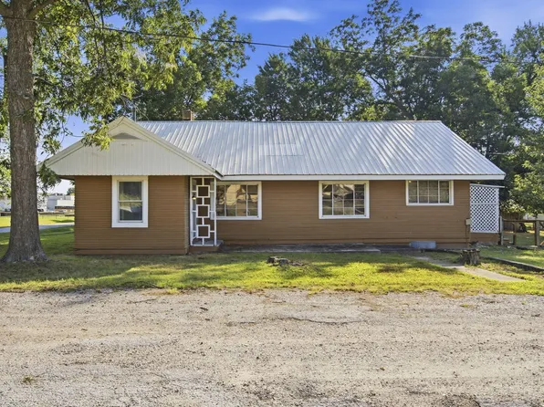 108 N Chestnut Street, Fair Play, MO 65649