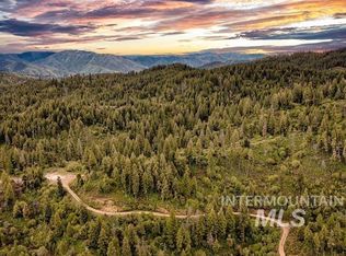 8 View Dr, Idaho City, ID 83631