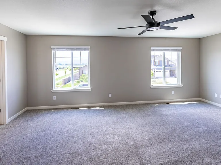 1464 Vantage Pkwy — Photo 35