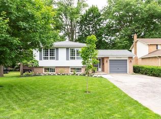 1026 Saint Matthews Ave, Burlington, ON L7T2J4