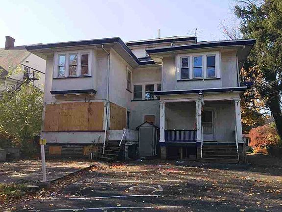 2nd image of 70 Hawthorne Ave
