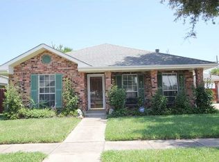 3500 Lake Trail Dr, Kenner, LA 70065