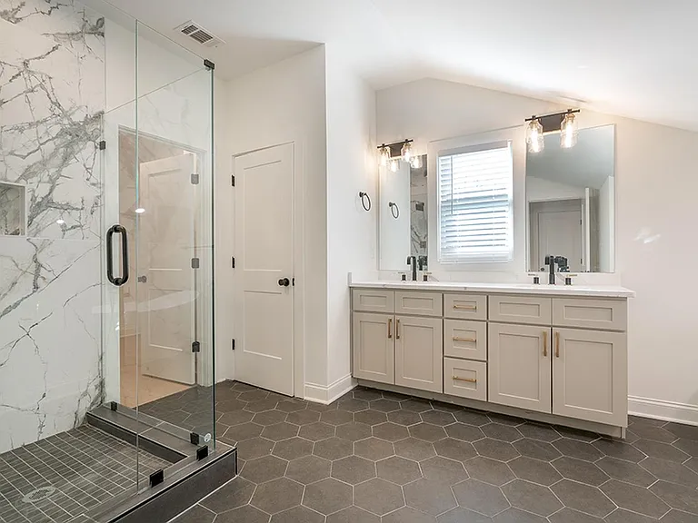 1321 Oak St SW — Photo 16