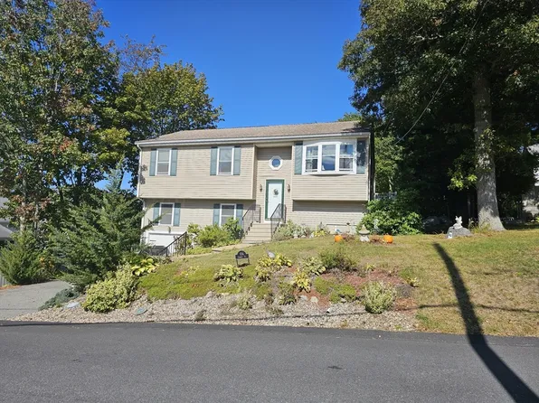 104 Corbett St, Fall River, MA 02720
