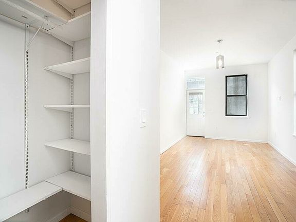 2nd image of 322 W 138th St APT 1