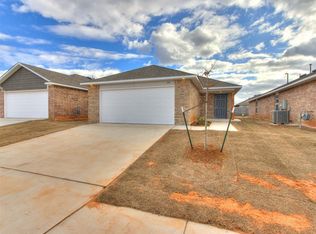 929 Hudson Rd, Chickasha, OK 73018