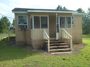 198 Kendrick Ln, Raeford, NC 28376