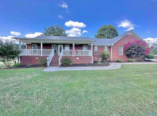 290 Mayfield Rd, Albertville, AL 35950