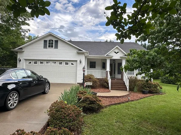 3619 Westwood Rd, Hamptonville, NC 27020