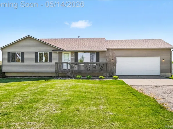 7409 Seymour Rd, Swartz Creek, MI 48473