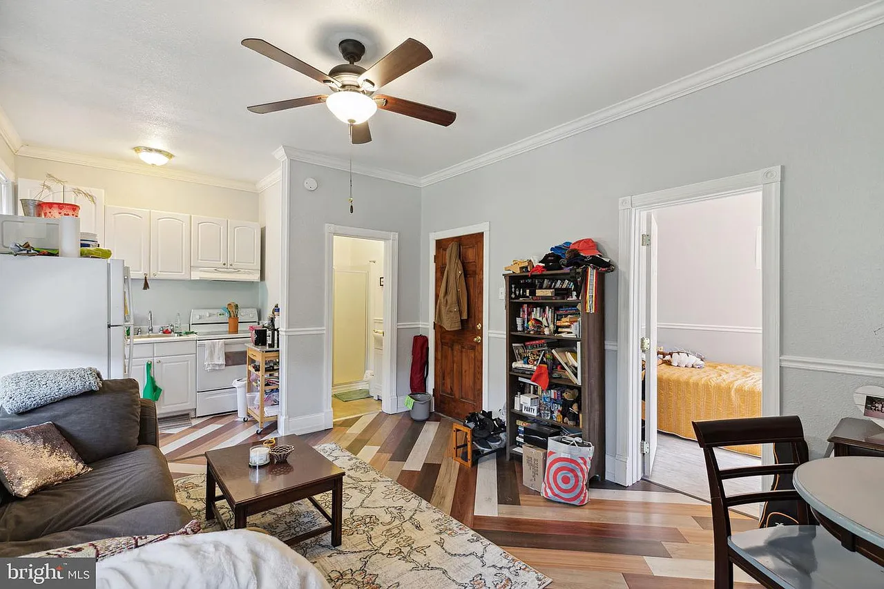 1 bed, $1,200 — Photo 2