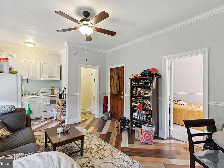 4818 Trinity Pl #2F — Photo 2