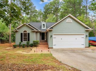 74 Canterbury Rd, Sanford, NC 27332