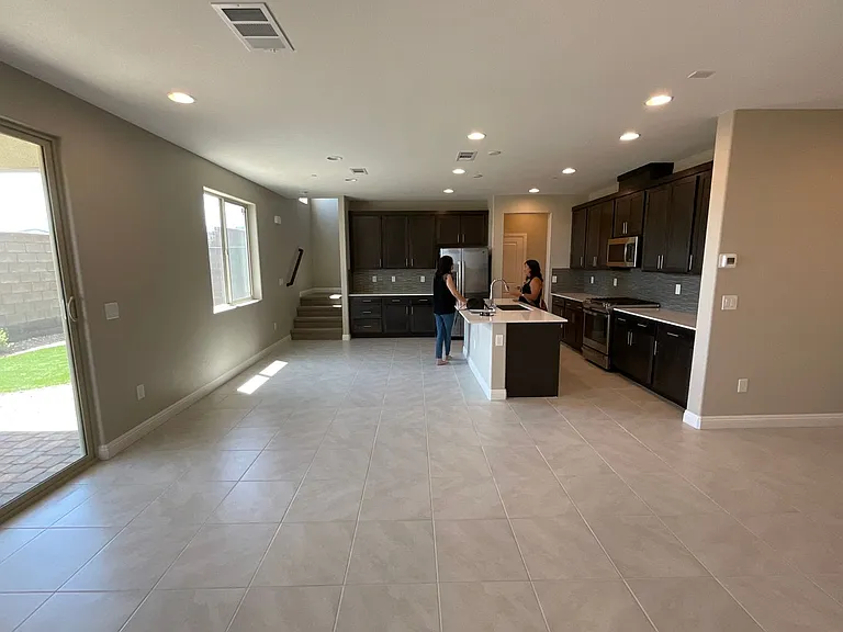 9281 Far Side Ave — Photo 3