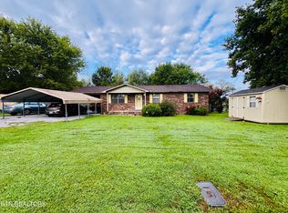 1215 Pomona Rd, Crossville, TN 38571