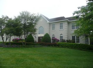 1700 Dove Point Ct, Vienna, VA 22182