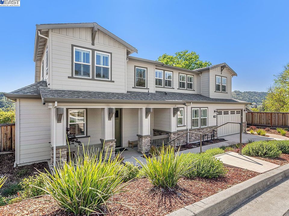 1st image of 60 Vista Encinos